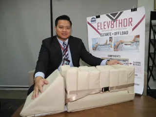 A LOWER LIMB ELEVATING AND OFF-LOADING DEVICE (elev8thor)